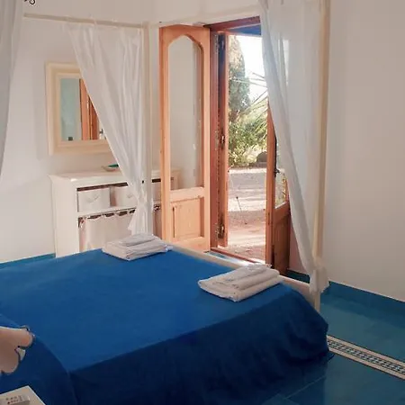 Le Mànnare Vacanze Di Metopa Srl *