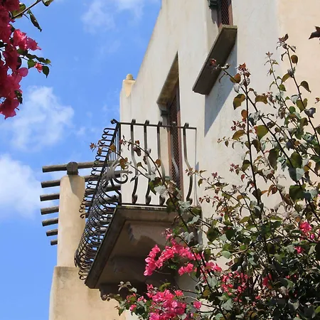 Le Mànnare Vacanze Di Metopa Srl Hébergement de vacances *