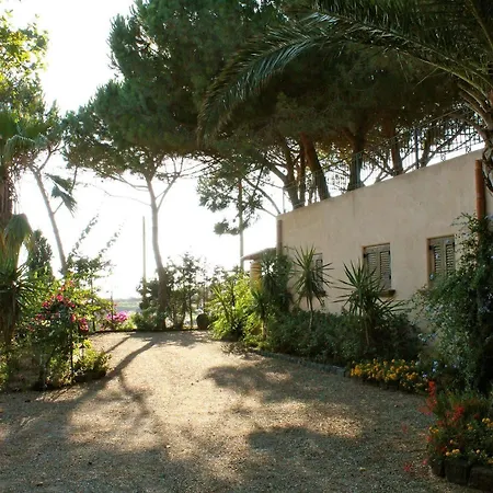 Le Mànnare Vacanze Di Metopa Srl *